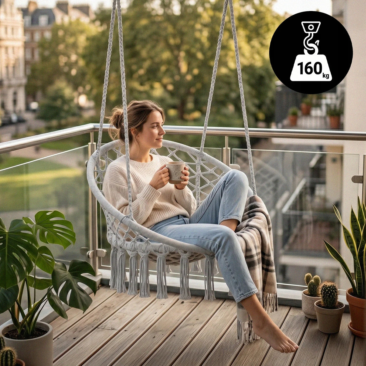 Poltrona sospesa intrecciata Boho a nido